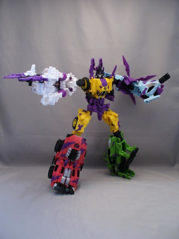 Transformers  Exclusive G2 Bruticus Image  (108 of 119)